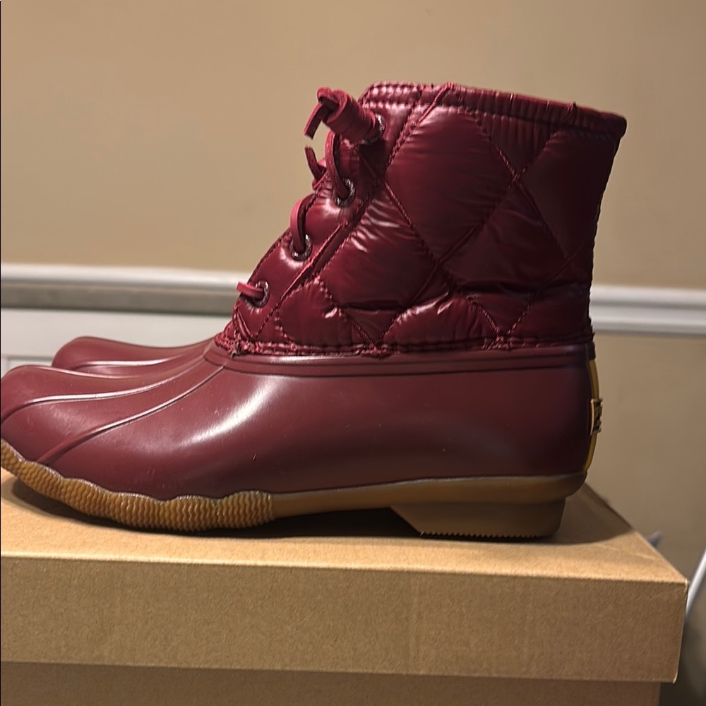 Women's Quilted Burgundy Boots